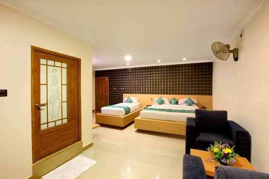 Holiday Hill Hotel & Suites Sultan Bathery Eksteriør bilde