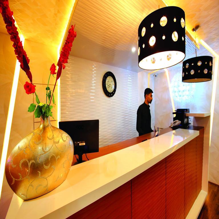 Holiday Hill Hotel & Suites Sultan Bathery Eksteriør bilde